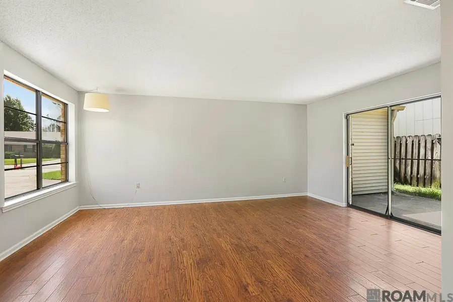 1127 Brookhollow Dr, Baton Rouge, LA 70810 - #3