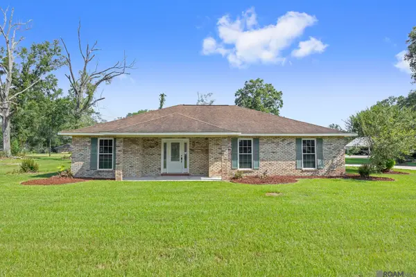 8785 Wesley St, Denham Springs, LA 70726