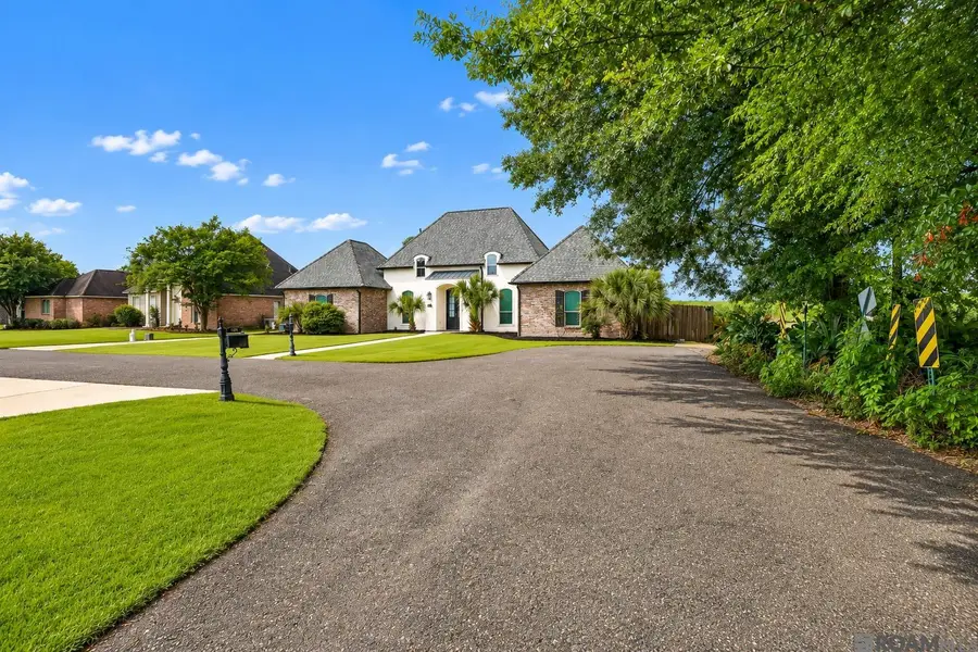 143 Rosebud Dr, Port Allen, LA 70767 - #3