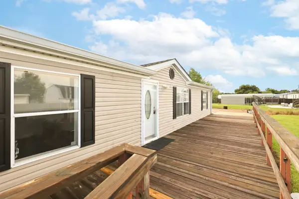 146 Kimino Dr, Gray, LA 70359