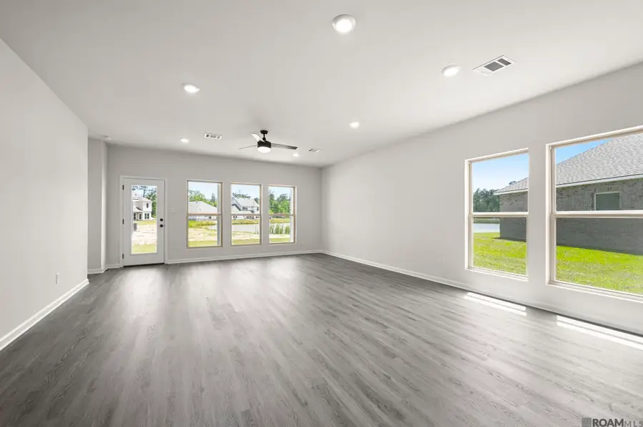 2133 Clark Ave, Zachary, LA 70791 - #3