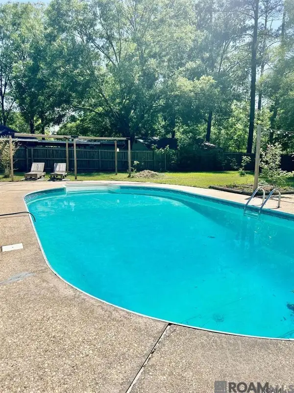 26811 Pen Dr, Walker, LA 70785