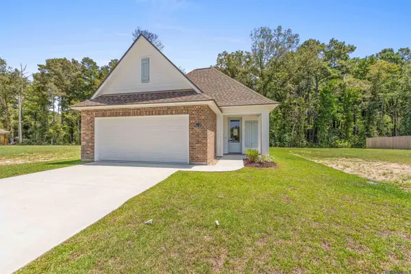 24130 Steller's Sea Drive, Denham Springs, LA 70726