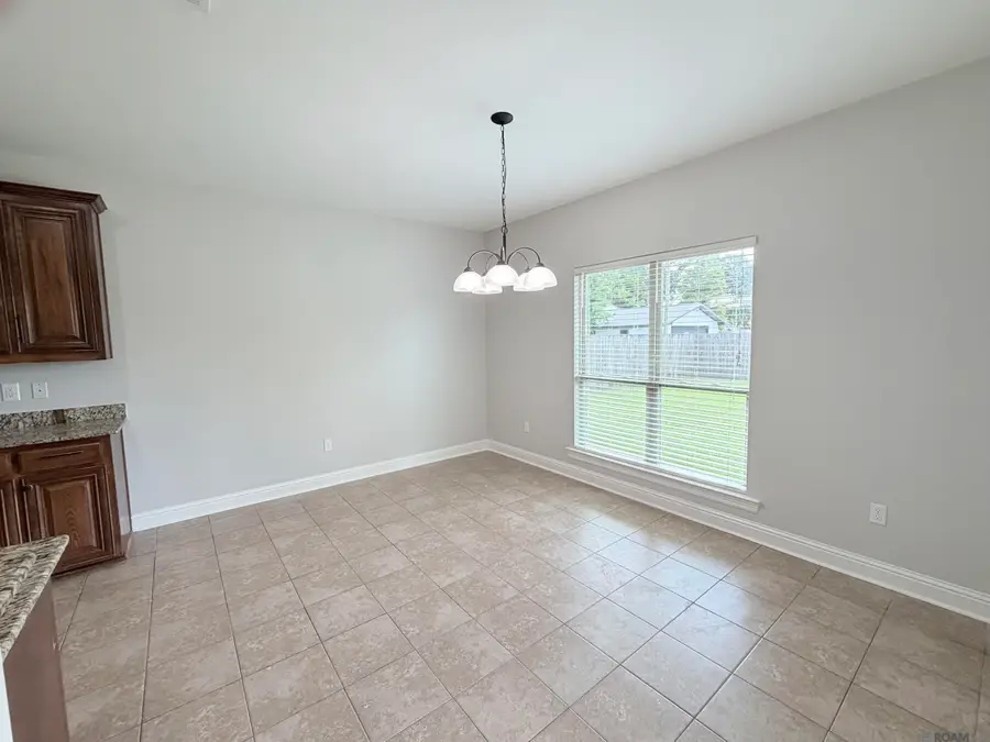 14521 Stonegate Manor Dr, Gonzales, LA 70737 - #3