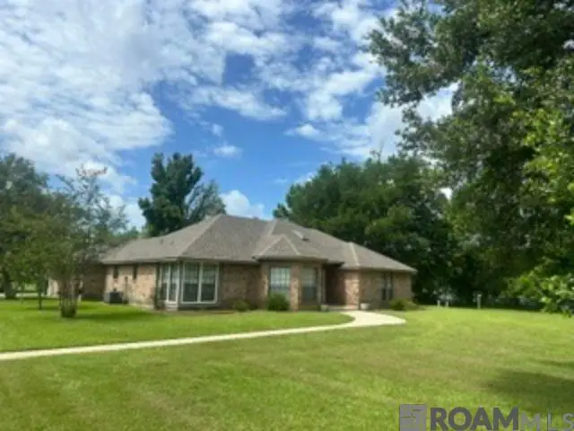 8110 Main St, Zachary, LA 70791 - #2