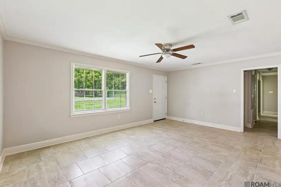 8977 Nolen Dr, Baton Rouge, LA 70810 - #3