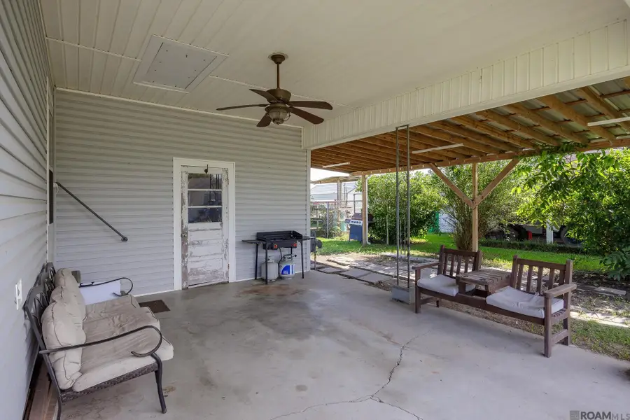 128 Bertie St, Napoleonville, LA 70390 - #3