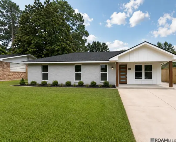 3560 Robert St, Zachary, LA 70791