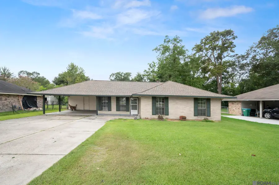 1115 Hatchell Ln, Denham Springs, LA 70726 - #2