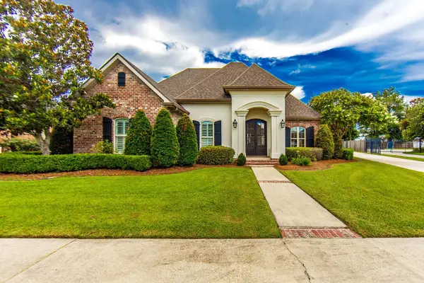 238 Hermitage Loop, Houma, LA 70360