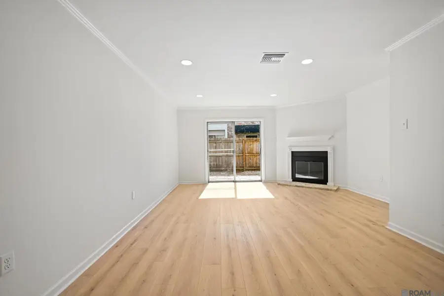 914 W Tony St #11D, Gonzales, LA 70737 - #2