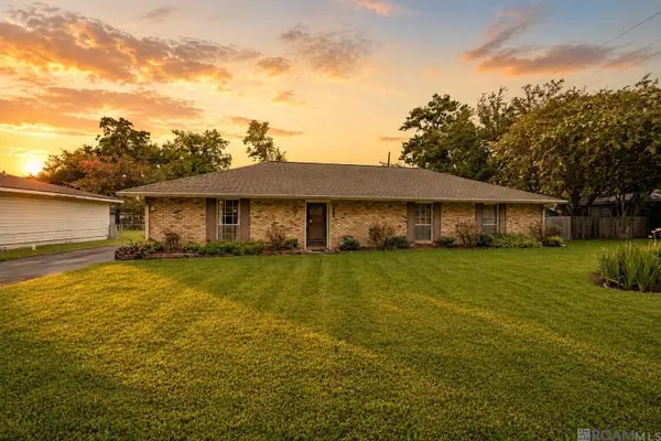 814 Avenue E, Port Allen, LA 70767