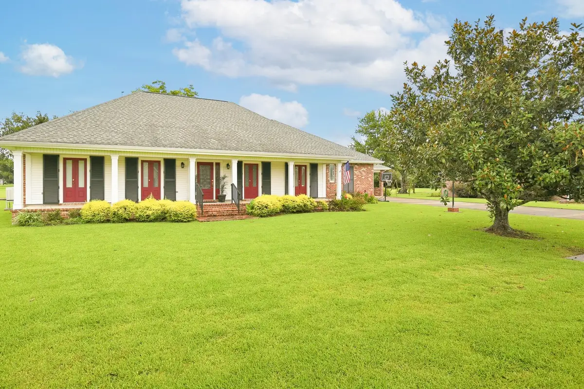 616 Parkside Dr, Thibodaux, LA 70301 - #1