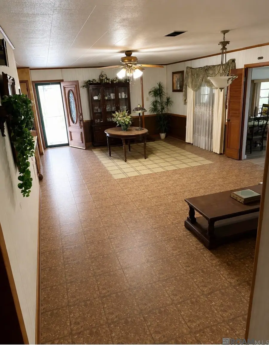 1104 Maginnis St, Donaldsonville, LA 70346 - #3
