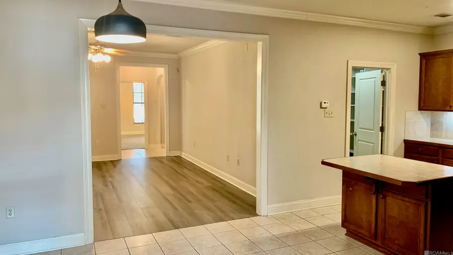 9124 Old Hammond Hwy #5, Baton Rouge, LA 70809 - #2
