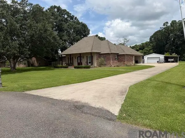 65300 Mendoza Drive, Plaquemine, LA 70764