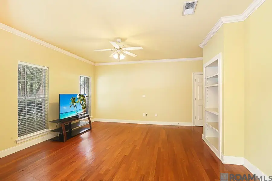 4625 Burbank Dr #301, Baton Rouge, LA 70820 - #3