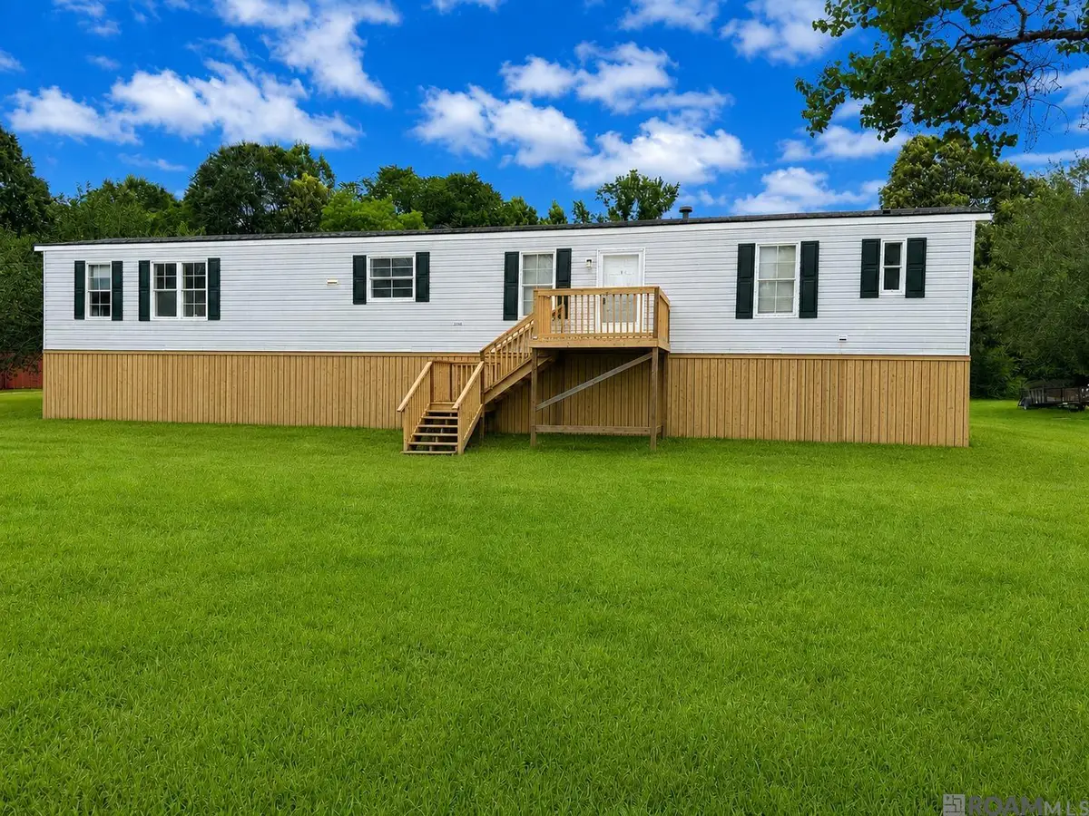 22350 La Hwy 1032, Denham Springs, LA 70726 - #1