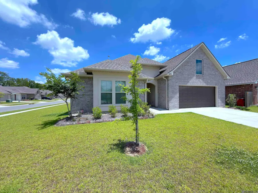 38390 Parliament Dr, Prairieville, LA 70769 - #2