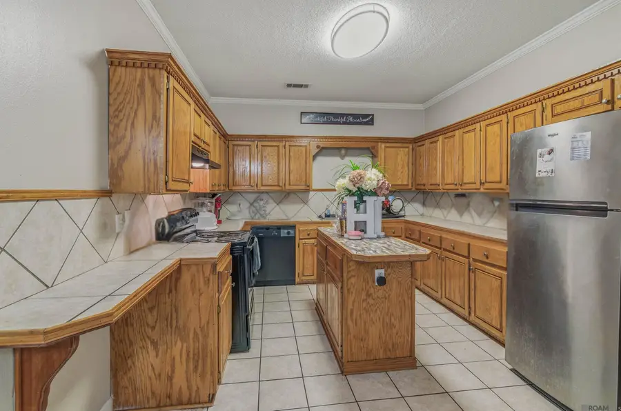 9051 Crosscreek Ave, Baton Rouge, LA 70810 - #2