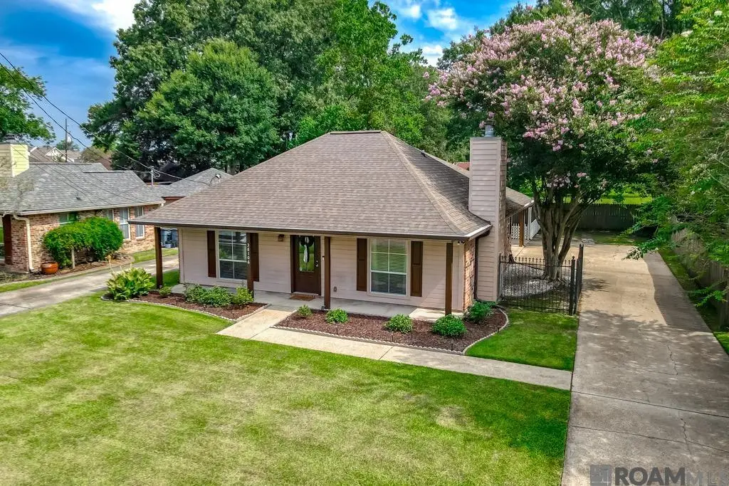 38106 E Lake Dr, Prairieville, LA 70769 - #1