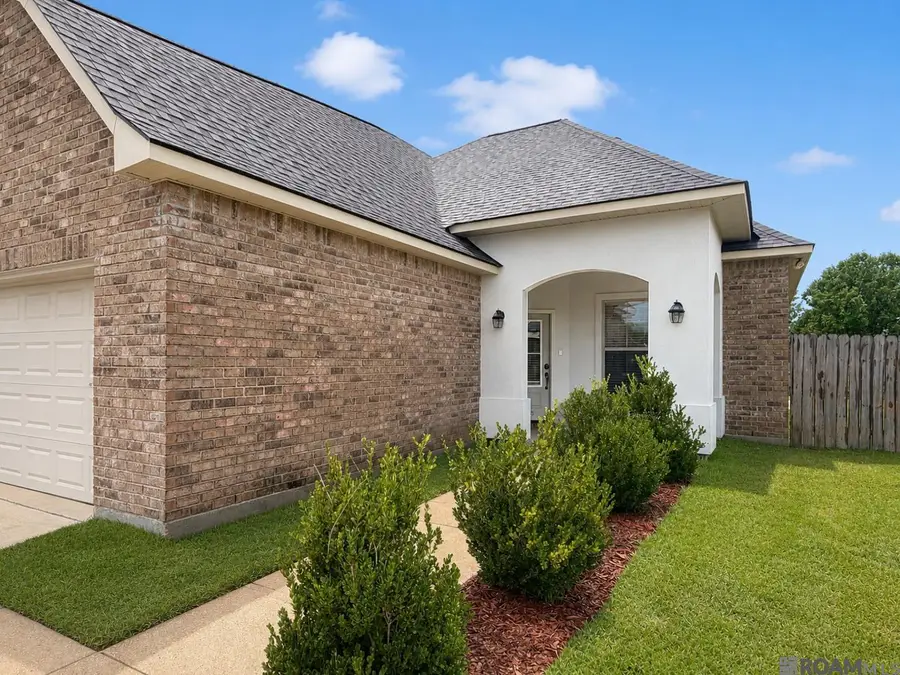 509 S Mandy Ave, Gonzales, LA 70737 - #2