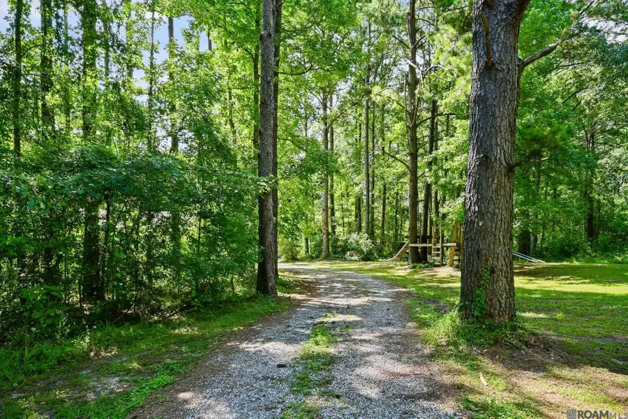 11189 Old Laurel Hill Rd, Saint Francisville, LA 70775 - #2