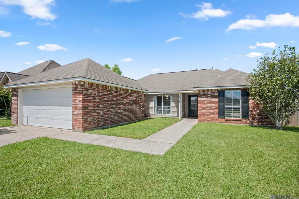 36025 Portsmouth Dr, Denham Springs, LA 70706 - #1