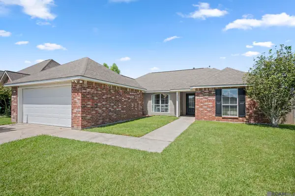 36025 Portsmouth Dr, Denham Springs, LA 70706