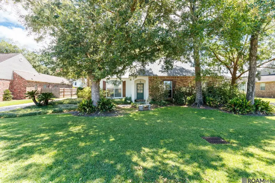 11918 Spring Meadow Dr, Baton Rouge, LA 70818 - #2
