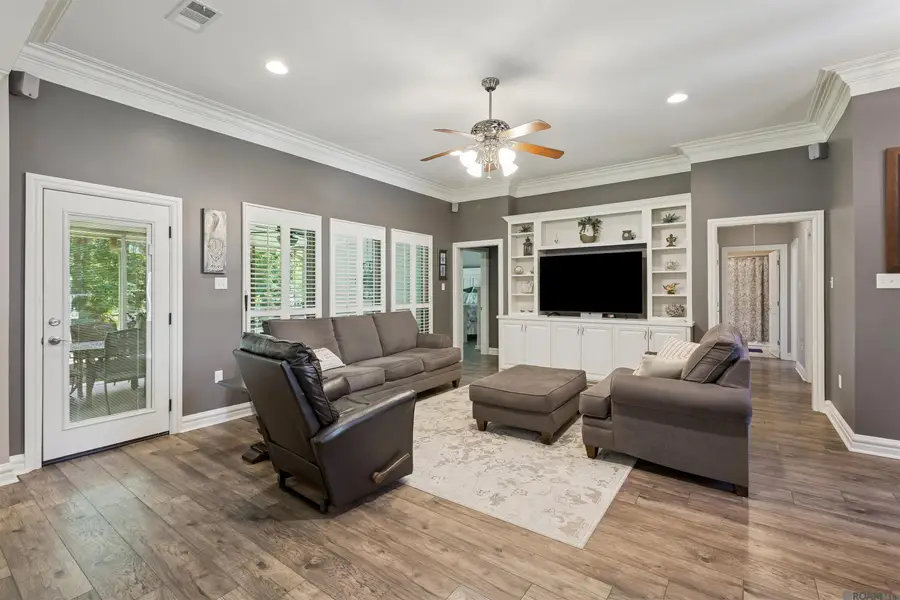 8512 M's Cove, Sorrento, LA 70778 - #2
