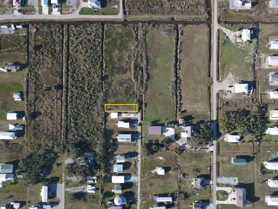 209 Cedar Ln, Grand Isle, LA 70358 - #2