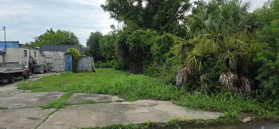2112 Mazant St, New Orleans, LA 70117 - #3