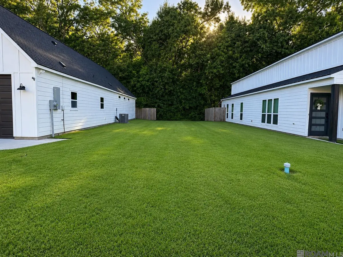 804 S Audubon Place Ave, Gonzales, LA 70737 - #1