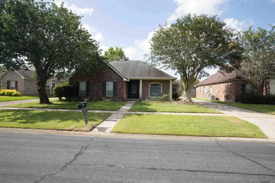 11137 Gold Cup Ave, Baton Rouge, LA 70816 - #2