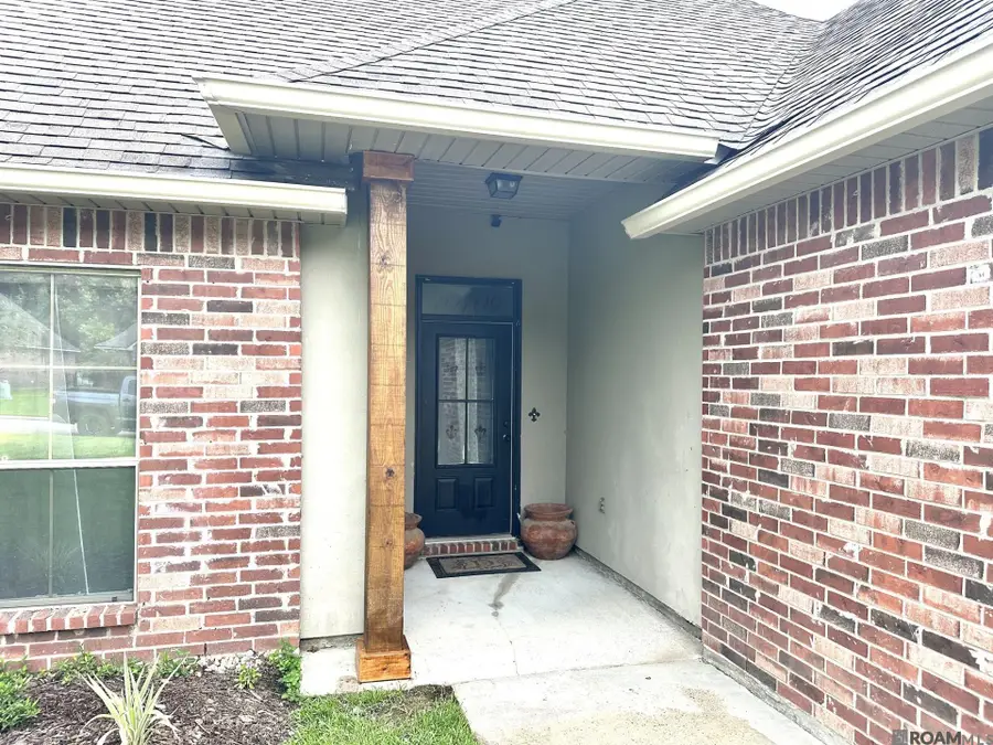 10109 Angela Dr, Denham Springs, LA 70706 - #2