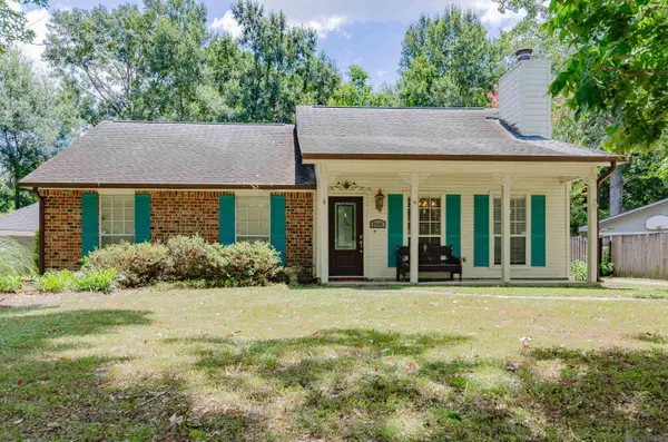 1616 Hobbiton Rd, Baton Rouge, LA 70810