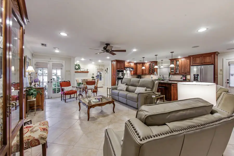 606 Glendale Ave, Houma, LA 70360 - #3