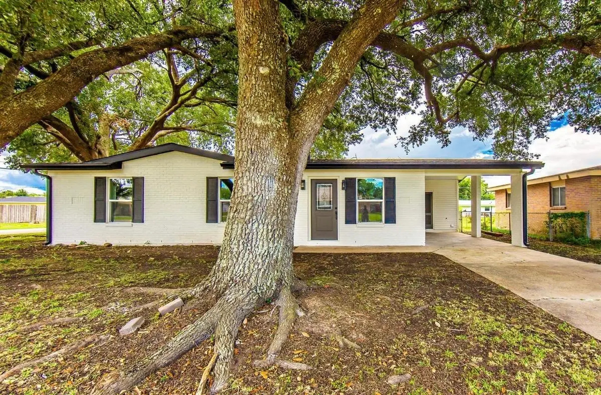 230 Tudor St, Houma, LA 70364 - #1