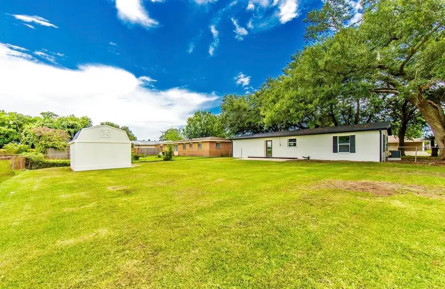 230 Tudor St, Houma, LA 70364 - #3