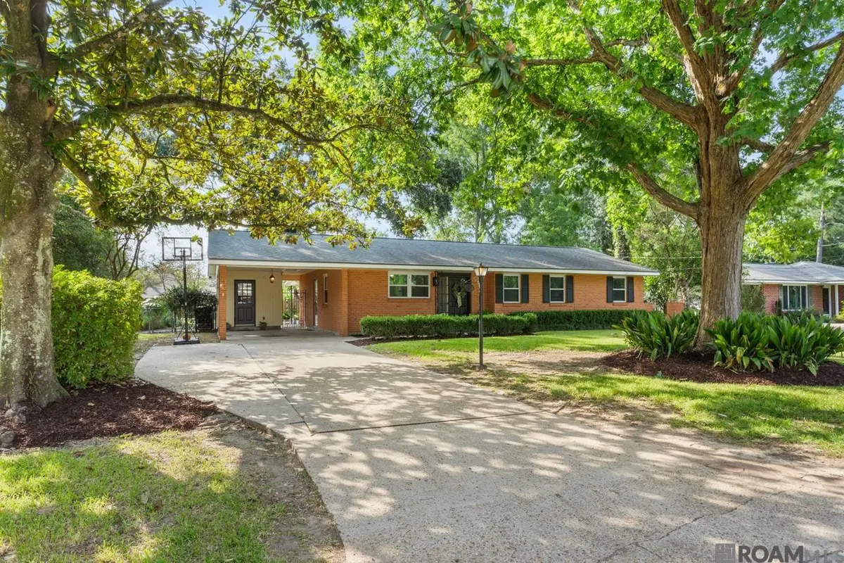 1054 Highland Park Dr, Baton Rouge, LA 70808 - #1