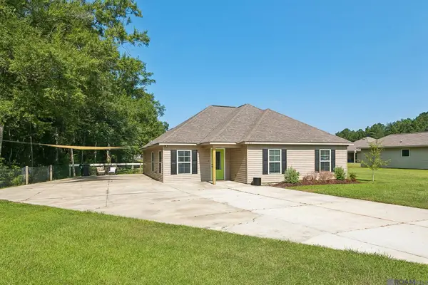 18138 Bass Lake Trail, Ponchatoula, LA 70454