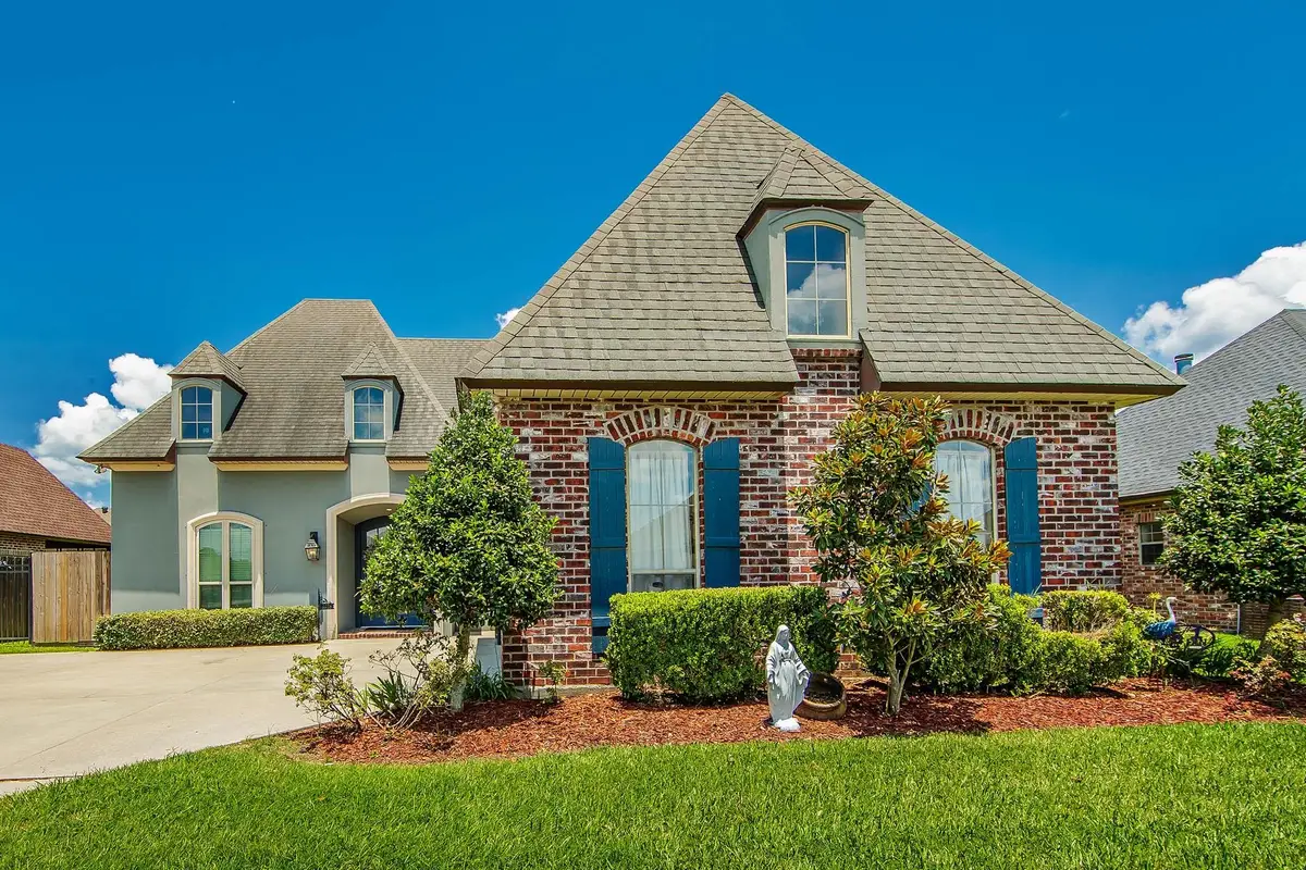 3376 Caleb Dr, Houma, LA 70360 - #1