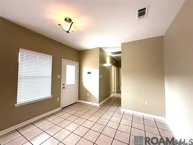 9250 Pecan Tree Dr, Baton Rouge, LA 70810 - #1