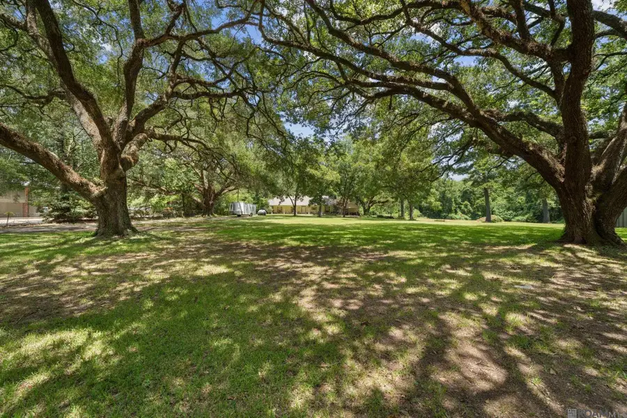 10203 Greenwell Springs Rd, Baton Rouge, LA 70814 - #2