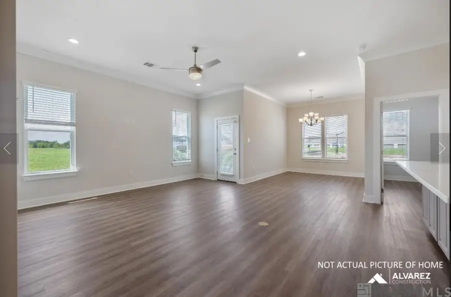 1721 Seawolf Dr, Oak Hills Place, LA 70810 - #2