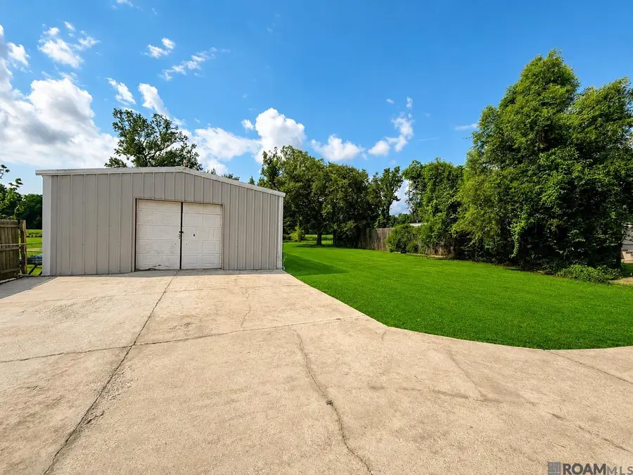 8664 Lebeau St, Livonia, LA 70755 - #3