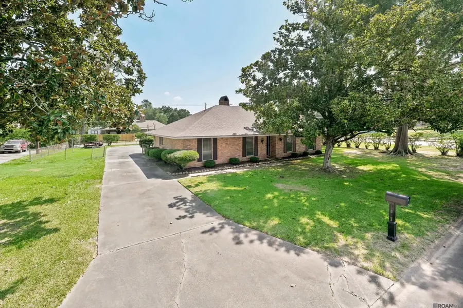 8887 Laurynwood Dr, Baton Rouge, LA 70808 - #2