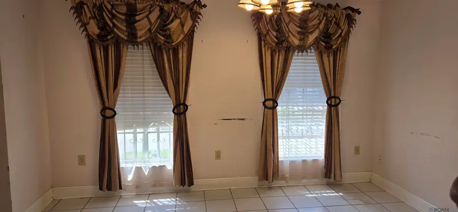 14813 Emory Road, New Orleans, LA 70128 - #2