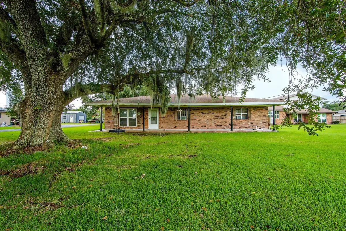 673 Bayou Blue Rd, Houma, LA 70364 - #1